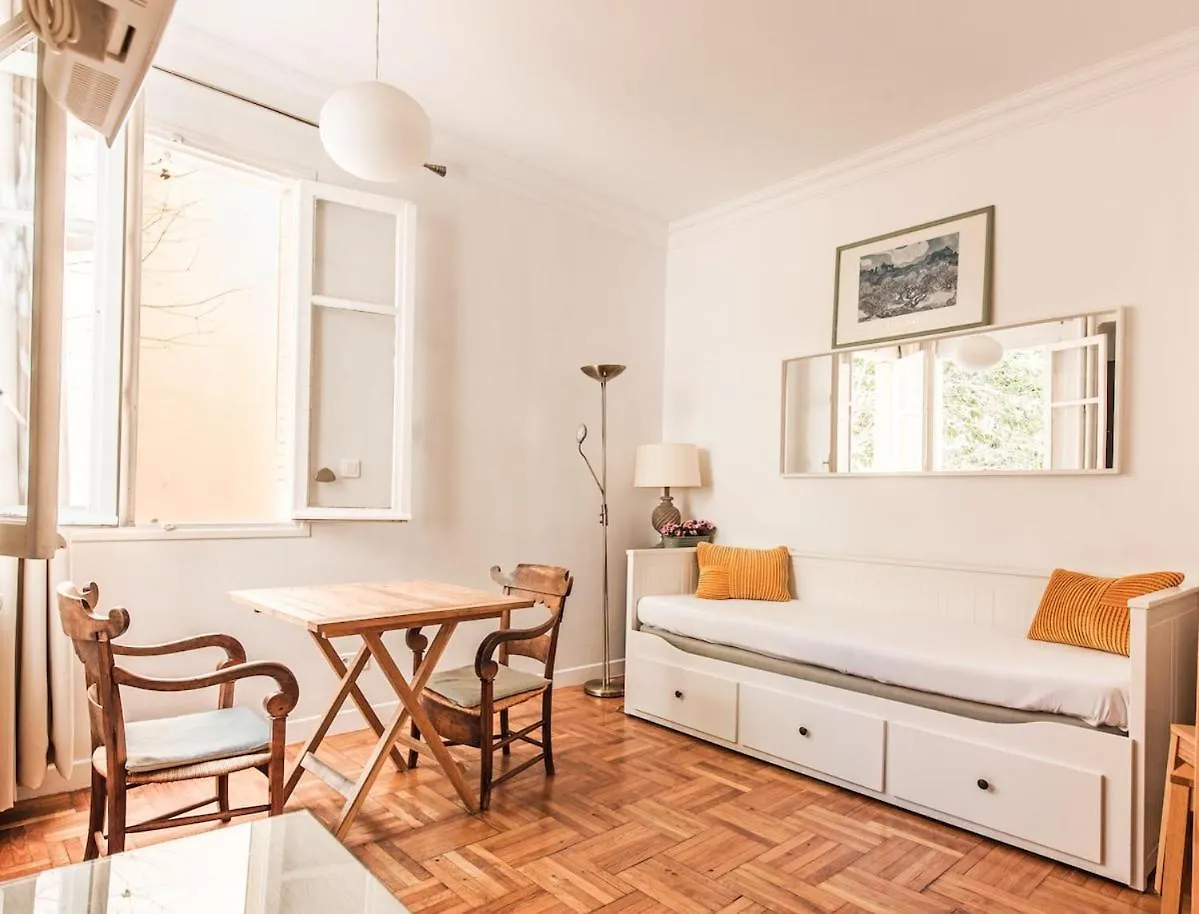 Apartment Fiora- Cosy Studio, 2 Min Des Plages - Promenade Des Anglais Nice